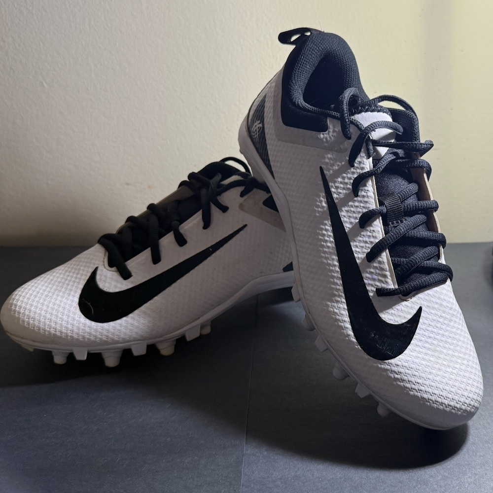 Nike Kids Sneakers - Black and White
